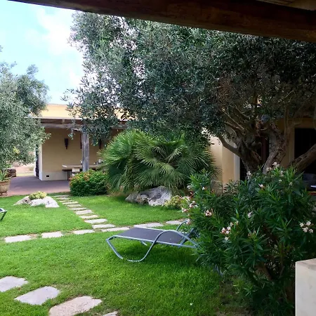 Bed & Breakfast Cave Garden *