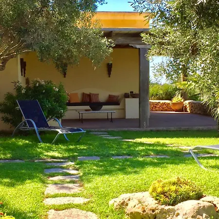 Cave Garden Bed & Breakfast Favignana